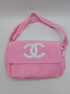 CHANEL Pink Beauté Précision Plush Bag Makeup Gift Collectible NIP GWP/VIP